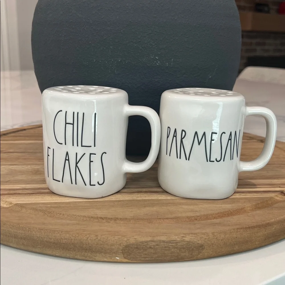 Rae Dunn CHILI FLAKES & PARMESAN SHAKERS..